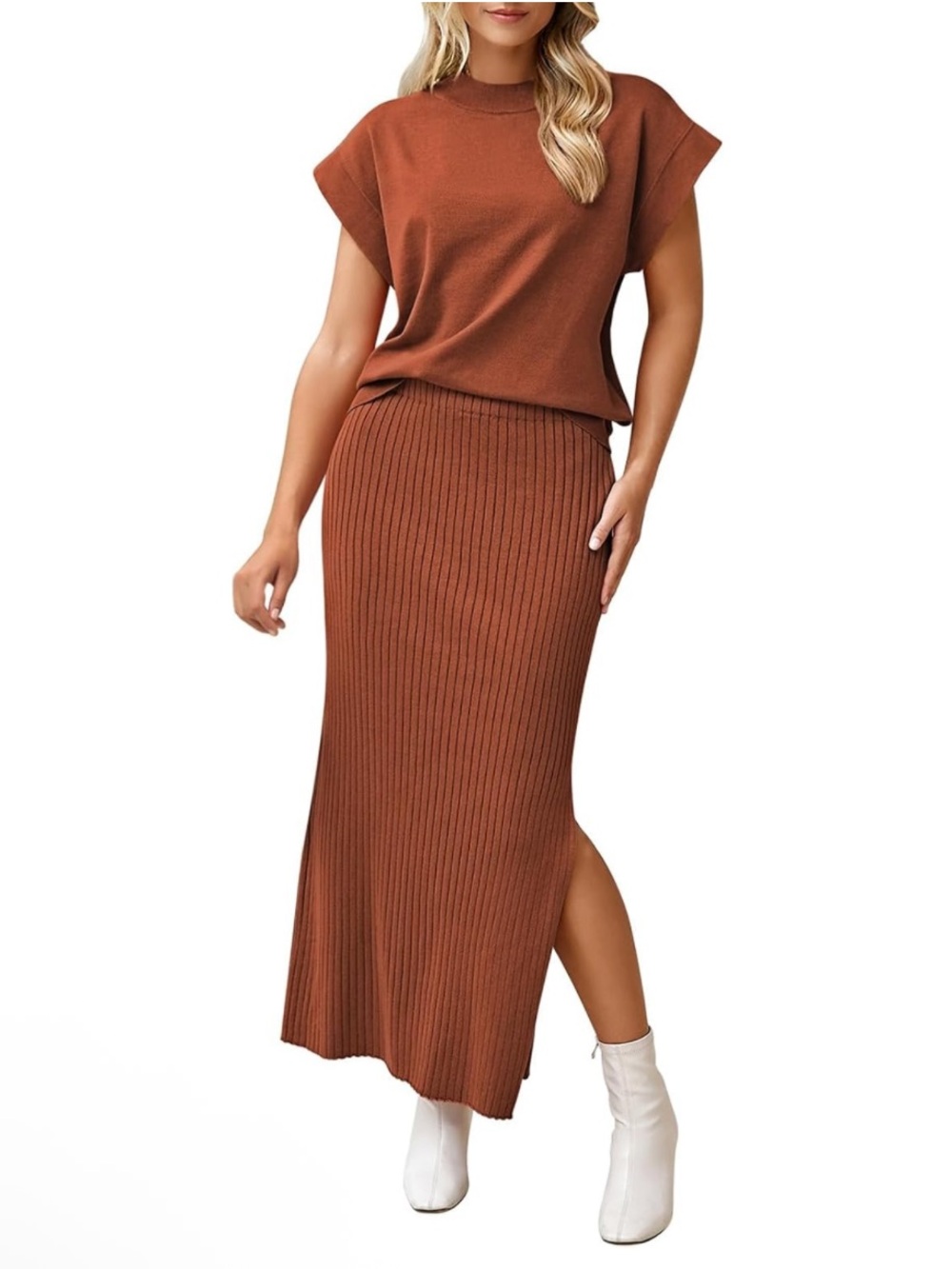 NWT Ribbed Knit Maxi Skirt Set in Brown size M